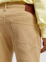 άνδρες το skim super slim fit βαμμένο με τζιν άμμος 0J8D580 είδη ένδυσης Scotch & Soda - Image 4