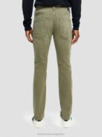 άνδρες το skim super slim fit βαμμένο με τζιν στρατιωτικό πράσινο 0J8D582 είδη ένδυσης Scotch & Soda - Image 3